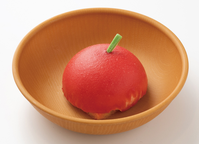 真っ赤なりんごのケーキ